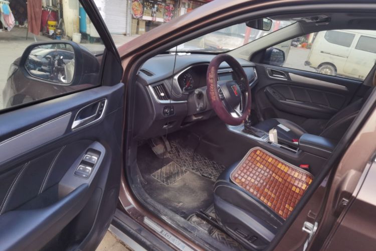 Used Roewe RX5 2019 20T Two-Wheel Drive Automatic 4G Connected Platinum Edition
