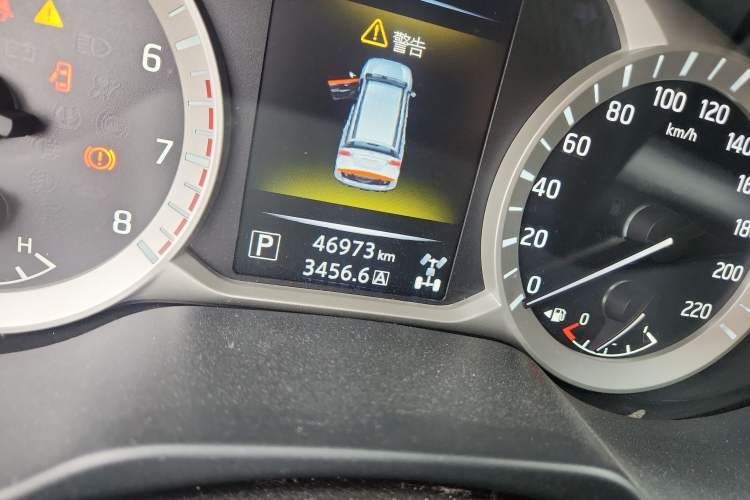 Used Nissan Terra 2020 2.5L XV 4WD Automatic Four-Wheel Drive Flagship Edition Odometer Close Up