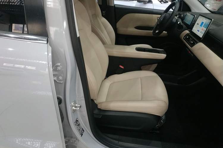 Used Wuling Bingo PLUS 2024 510 km Flagship Edition Four-Seater Version
