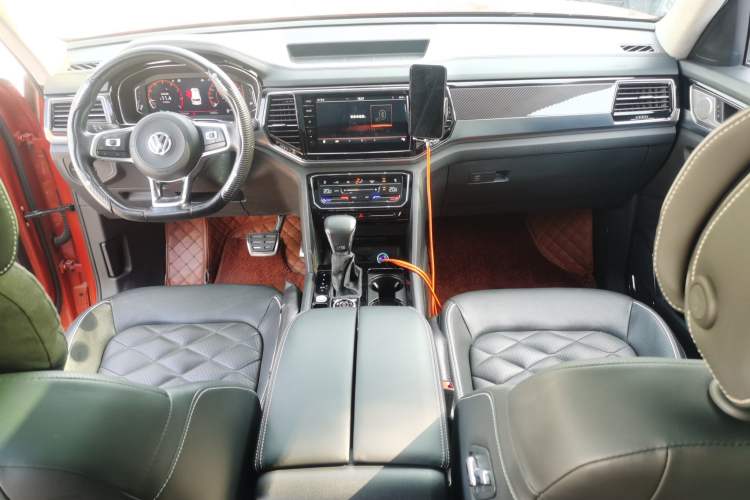 Used Volkswagen Teramont X 2019 530 V6 Four-Wheel Drive Prestige Flagship Edition Center Console