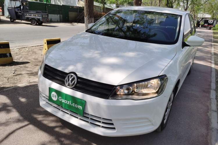 Used Volkswagen Jetta 2015 1.6L Automatic Fashion Model