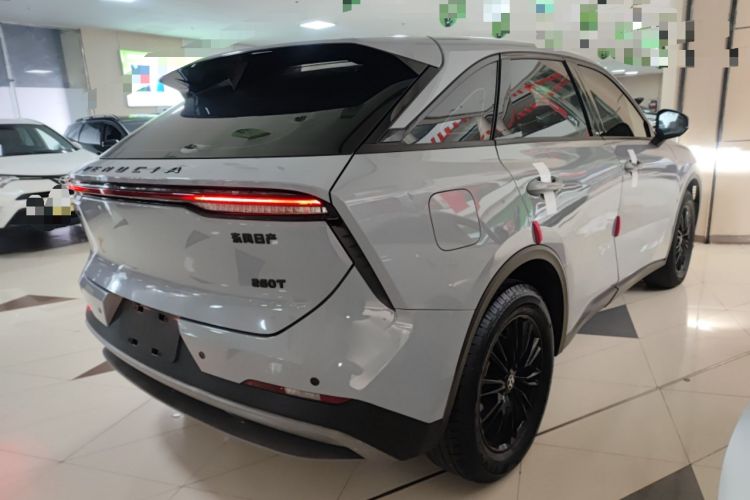 Used Venucia V 2021 260T Idol Edition
