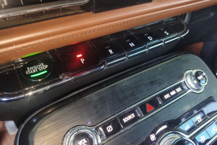 Used Lincoln Nautilus 2021 2.0T Four-Wheel Drive Luxury Edition