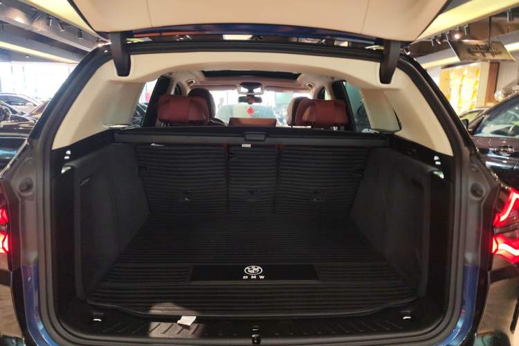 Used BMW X3 2022 xDrive30i Luxury Model M Night Sky Package Trunk