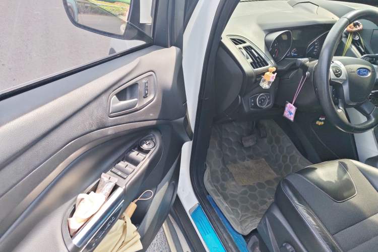 Used Ford Kuga 2015 1.5L GTDi Two-Wheel Drive Fashion Edition Driver Seat