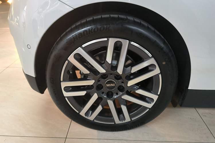 Used MINI Electric MINI COOPER 2025 456km COOPER E Classic Style
