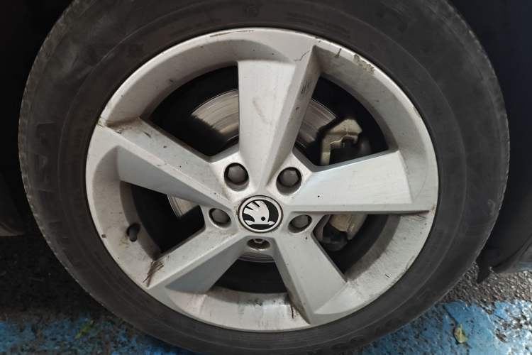 Used Skoda Octavia 2015 1.6L Manual Yijie Edition