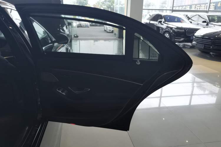 Used Mercedes-Benz S-Class 2019 S 320 L