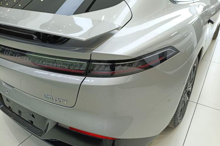 Used Dongfeng eπ eπ007 2025 Model Pure-Electric 565 All-Wheel-Drive Max Leading Edition