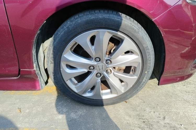 Used Honda Jade 2017 1.8L automatic Comfort version 6 seats