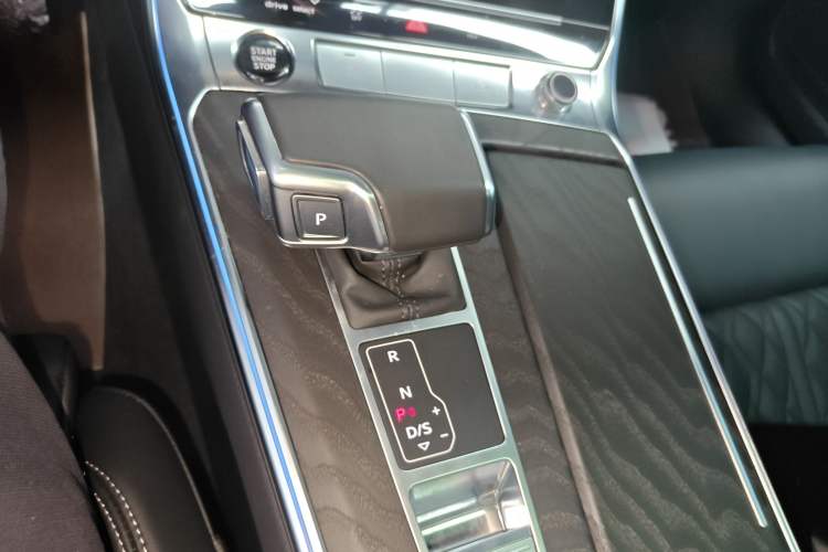 Used Audi A6L 2025 Restyled 45 TFSI quattro Prestige Dynamic Edition