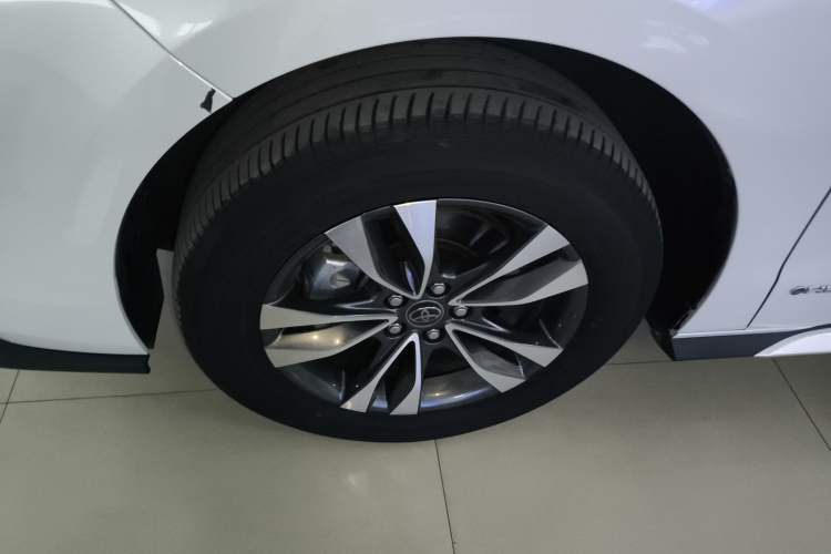 Used Toyota Granvia 2024 2.5L Hybrid Prestige PLUS Four-Wheel Drive Version