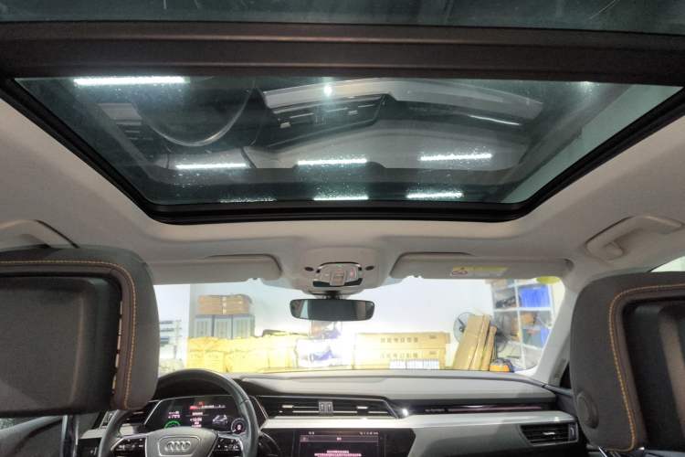 Used Audi e-tron 2021 50 quattro Luxury Edition
