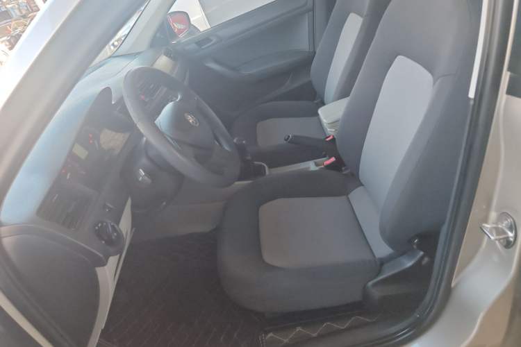 Used Skoda Rapid 2015 1.4L Manual Enjoyment Model