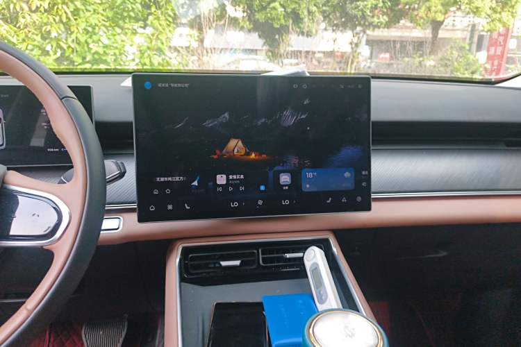 Used Chery Tiggo 8 L 2024 2.0T Two-Wheel Drive Luxury Edition 5 Seats