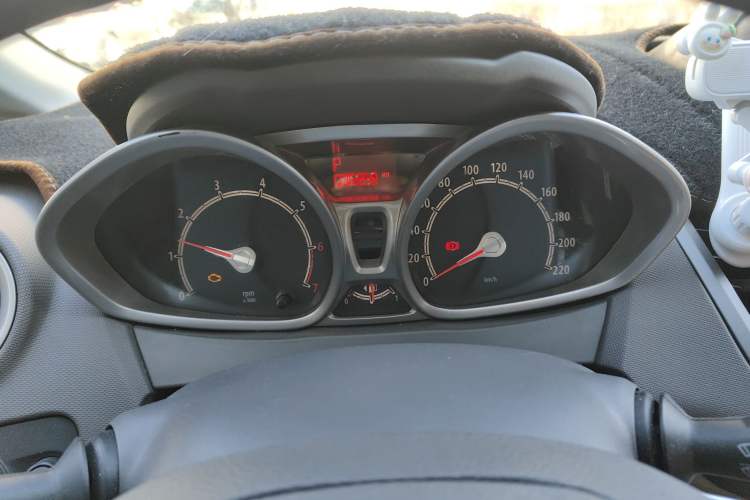 Used Ford Fiesta 2011 Hatchback 1.5L Automatic Fashion Edition
