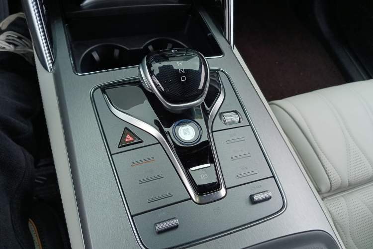 Used BYD Tang New Energy 2022 EV 635 km All-Wheel-Drive Flagship Model
