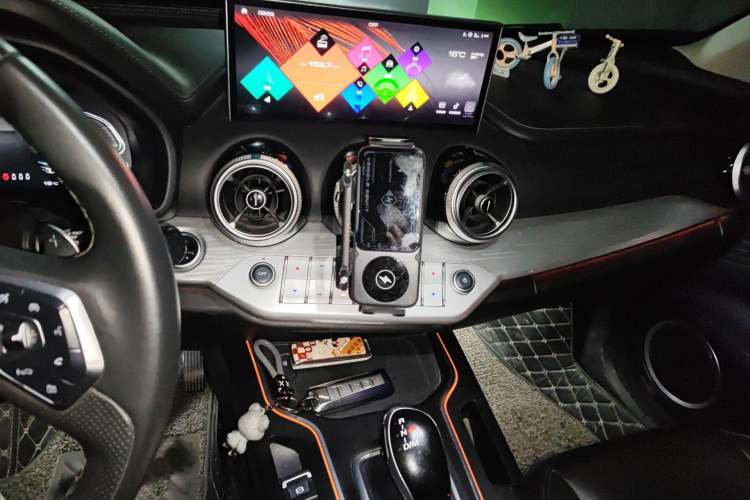 Used Wey VV7 2020 2.0T Flagship Edition Audio And AC Panel