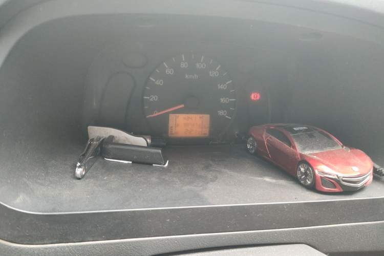 Used Wuling Zhiguang 2010 1.0L New Version Practical Short-Body L2Y
