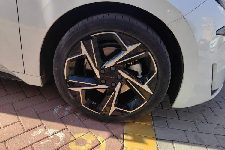 Used Lynk & Co 07 2024 EM-P 126 Long-Range Ultra
