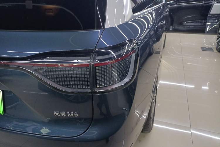 Used Hima AITO M9 2024 Range-Extended Ultra Version 42 kWh 6-Seater Model
