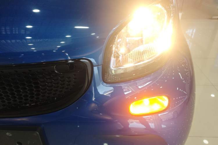 Used smart fortwo 2019 0.9T 66kW Hardtop Wind Power Edition China VI