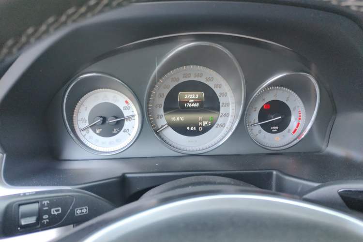 Used Mercedes-Benz GLK-Class 2013 GLK 300 4MATIC Dynamic Sunroof Model Instrument Cluster