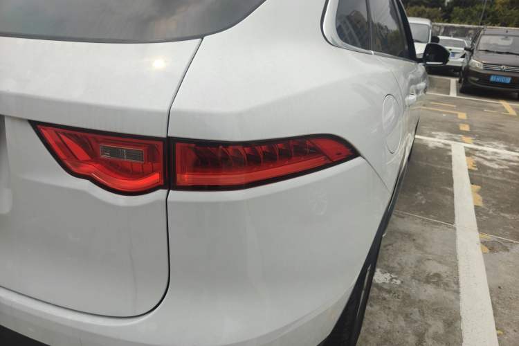 Used Jaguar F-PACE 2019 2.0T Four-Wheel Drive Urban Luxury Edition Exterior 3