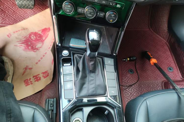 Used Volkswagen Passat 2019 330TSI Elite Edition China VI
