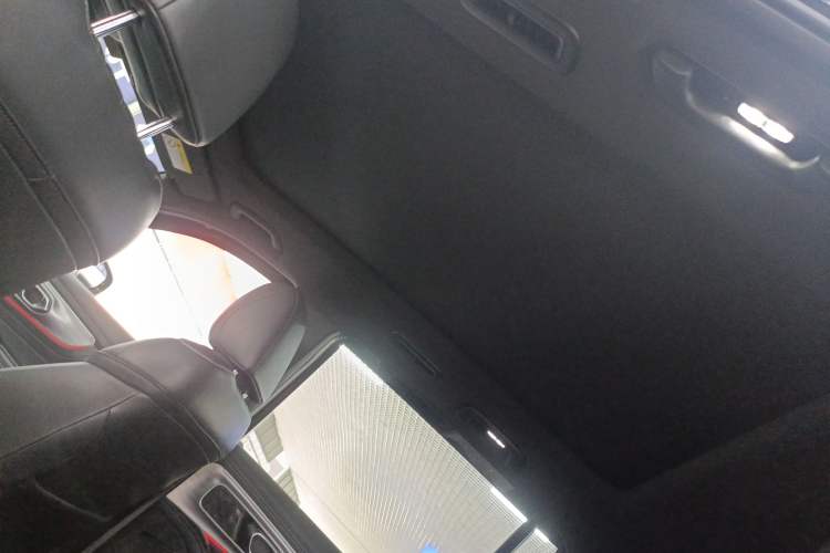 Used GAC Trumpchi GS8 2022 Linghang Series 2.0 TGDI Two-Wheel-Drive Luxury Smart Connectivity Version (7 Seats)