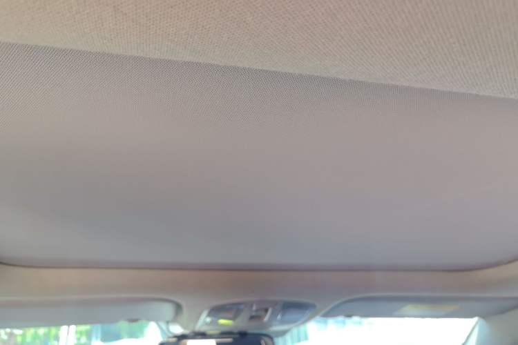 Used Hyundai Lafesta 2019 280TGDi Smart Speed Version China VI Standard Headliner