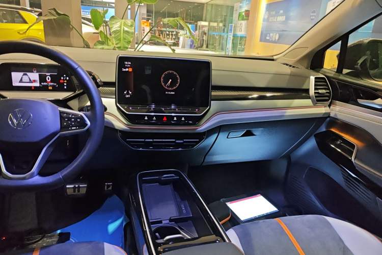 Used Volkswagen ID.6 CROZZ 2022 Long-Range PRO Edition Audio And AC Panel