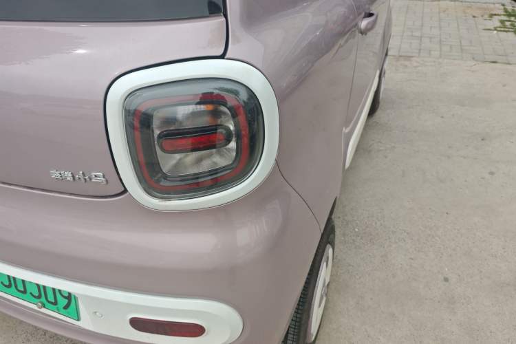 Used Bestune Pony 2026 Model 222km Cute Horse Plus Right Rear Taillight