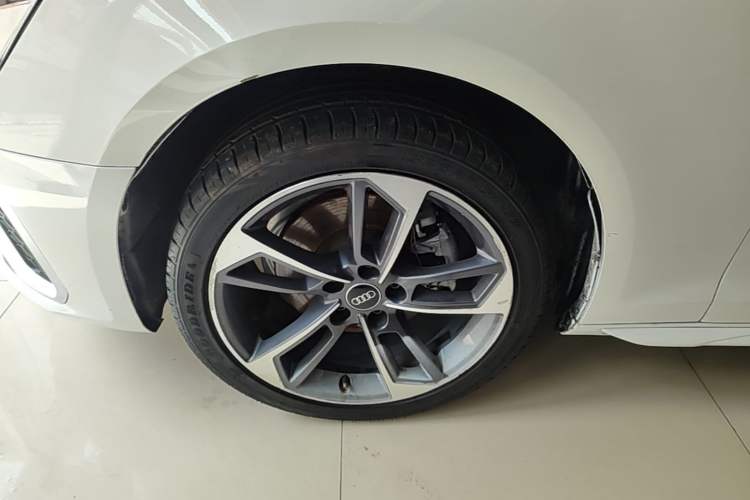 Used Audi A4L 2024 40 TFSI Fashion Dynamic Model