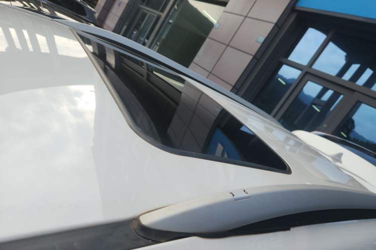 Used JMC Yusheng S350 2016 2.0T Automatic All-Wheel Drive Gasoline Luxury Version with Sunroof 5 Seats