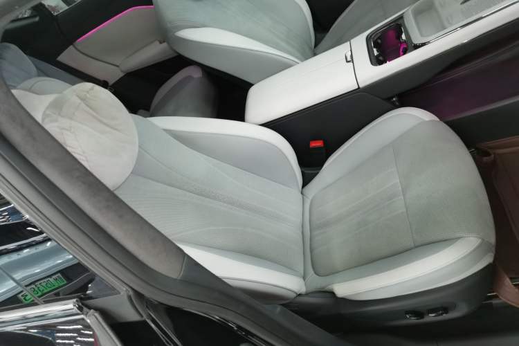 Used VOYAH COURAGE 2024 Long-Range Supercharge Edition