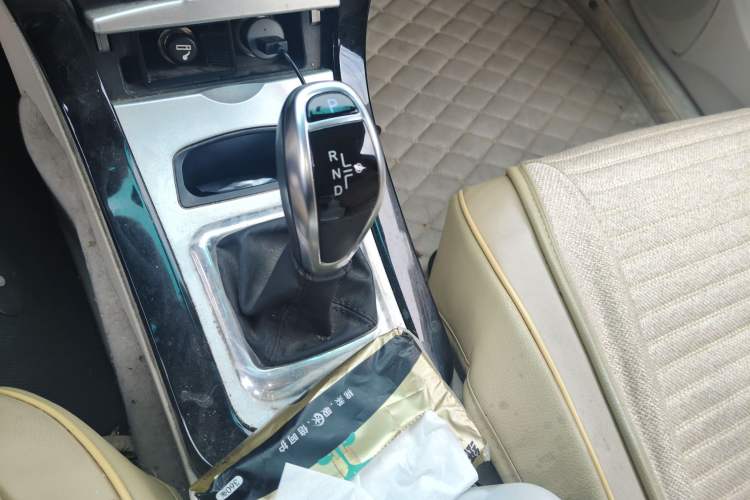 Used BYD e5 2017 300 Prestige Edition Gear Lever