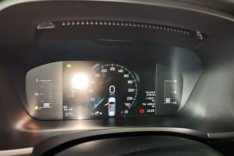Used Volvo S90 2018 T4 Zhiyuan Edition