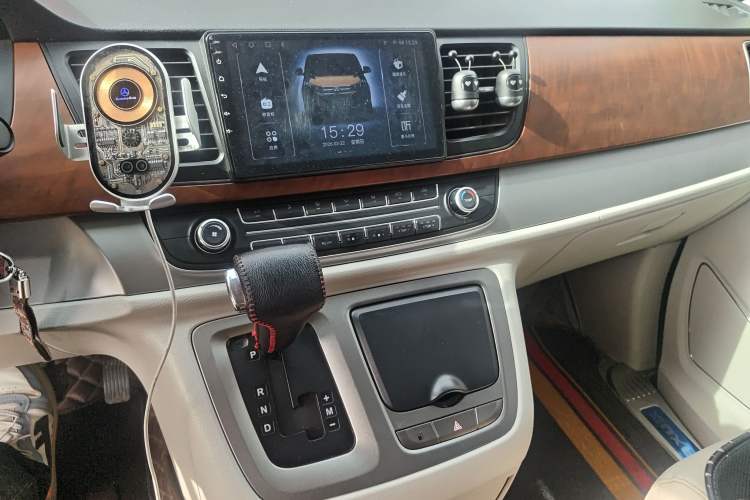 Used SAIC MAXUS G10 2016 2.0T Automatic Elite Edition