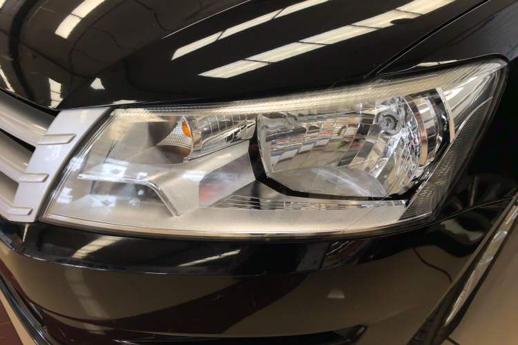 Used Volkswagen Santana 2015 1.6L Manual Fashion Edition Left Front Headlight