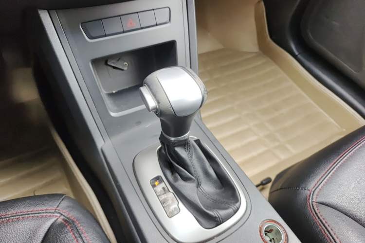 Used Roewe 350 2014 1.5L Automatic Xunyue Version