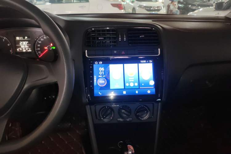 Used Volkswagen Polo 2016 1.4L Automatic Trendy Model Audio And AC Panel