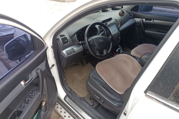 Used Kia Sorento 2013 2.4L 7-Seater Gasoline Luxury Version China IV Standard