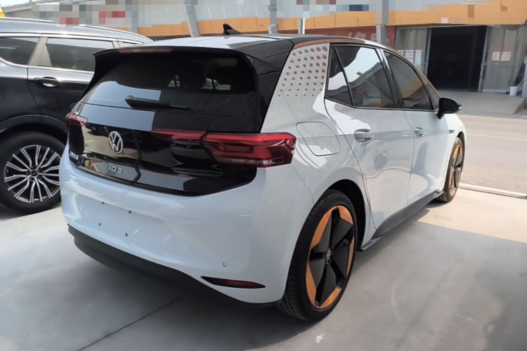 Used Volkswagen ID.3 2022 Pro Smart Edition Rear Right 45 Deg