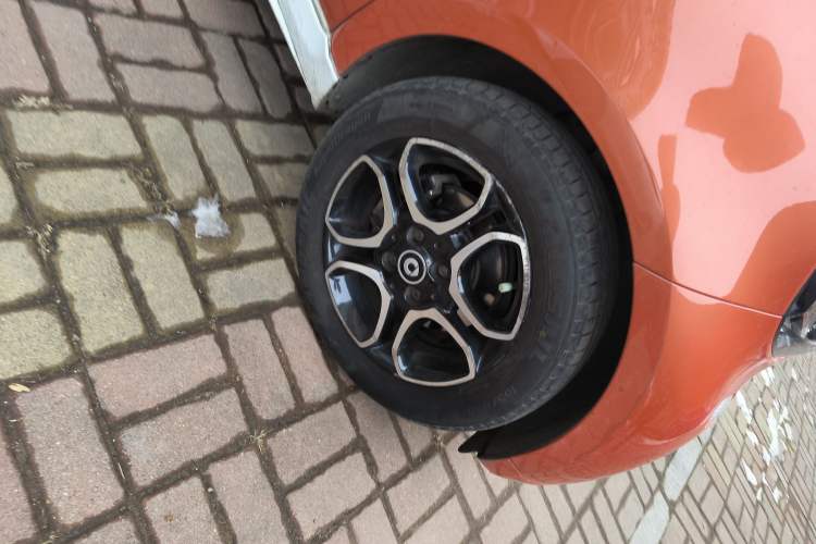 Used smart fortwo 2017 1.0L 52kW New Sound Special Edition China V Emission Standard
