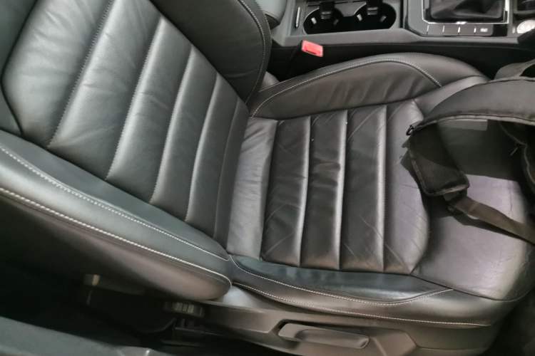 Used Volkswagen Lamando 2015 280TSI DSG Comfort Edition
