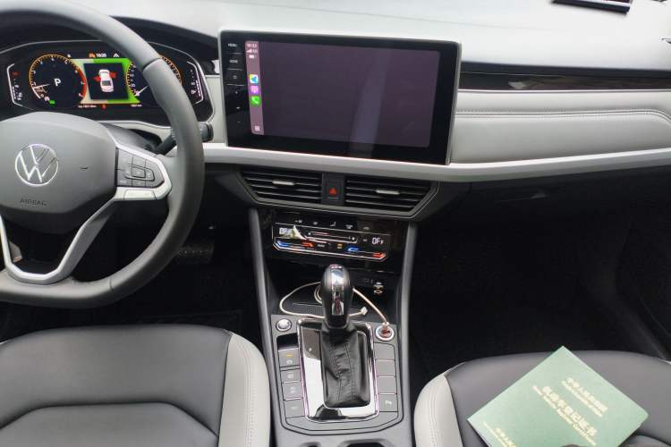 Used Volkswagen Bora 2025 Model, Facelifted 300TSI DSG Zunxing Edition