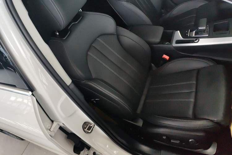 Used Audi A4L 2020 40 TFSI Luxury Dynamic Model