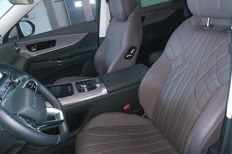 Used Chery Tiggo 9 C-DM 2025 1.5T 106KM Ultra-Comfort Edition 5 Seats Lithium-NMC