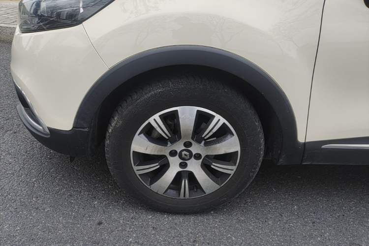 Used Renault Captur 2015 1.2T Automatic Comfort Edition
